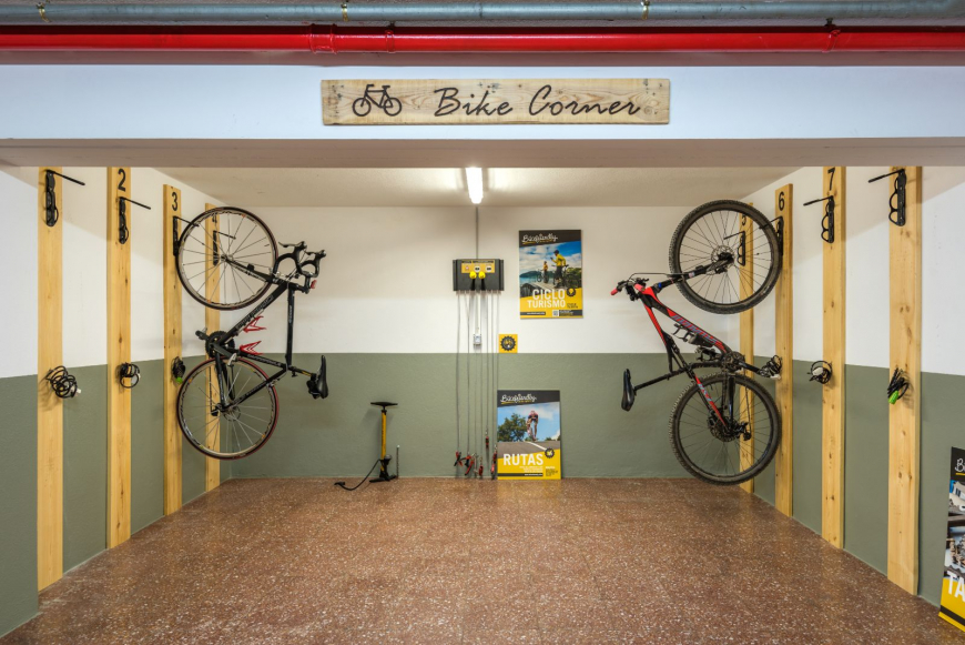 Bike corner 3